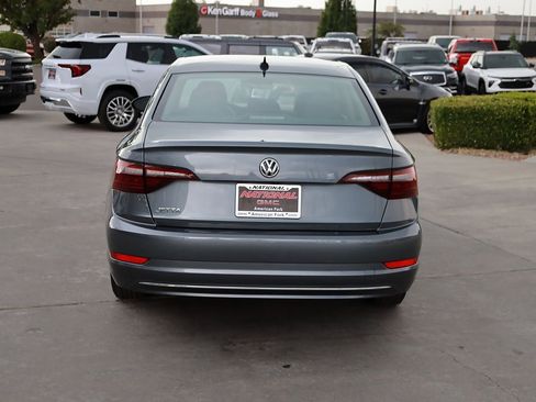 Used 2021 Volkswagen Jetta S image 5