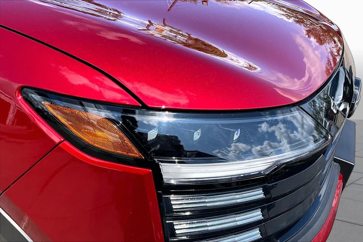 Certified 2025 Nissan Kicks SV FWD image 27