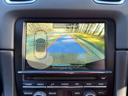 Used 2015 Porsche Boxster S image 2