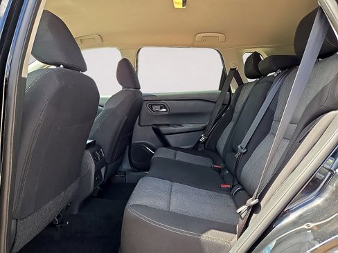 Used 2025 Nissan Rogue SV AWD/4WD image 15