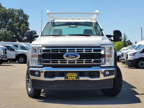 New 2024 Ford F450 XL w/ XL Chrome Package image 3