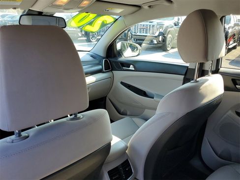 Used 2020 Hyundai Tucson SEL w/ Cargo Package image 16