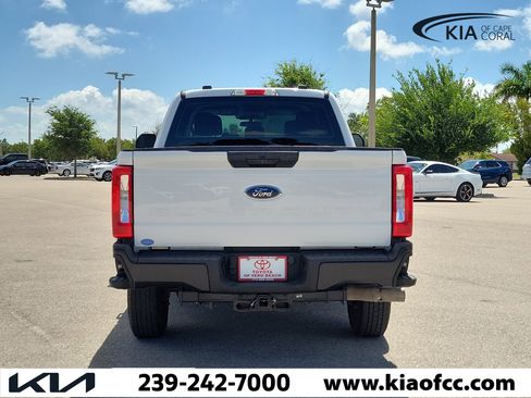 Used 2025 Ford F250 XL AWD/4WD image 5