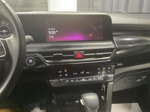 Used 2024 Kia Seltos X-Line AWD/4WD image 23
