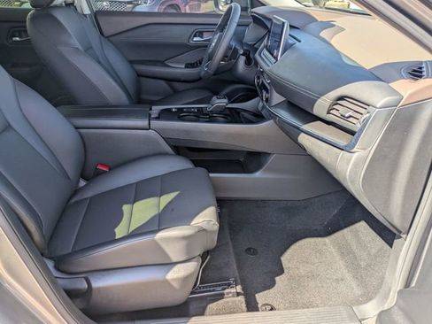 Used 2023 Nissan Rogue SV w/ SV Premium B Package FWD image 27