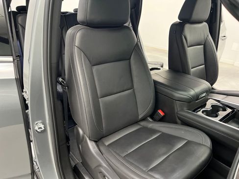 Used 2025 Chevrolet Tahoe LT AWD/4WD image 22