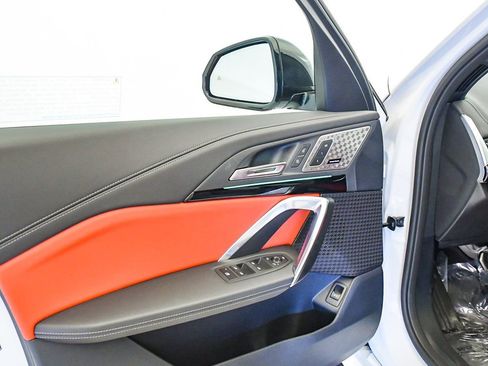 Used 2025 BMW X1 xDrive28i w/ M Sport Package image 22