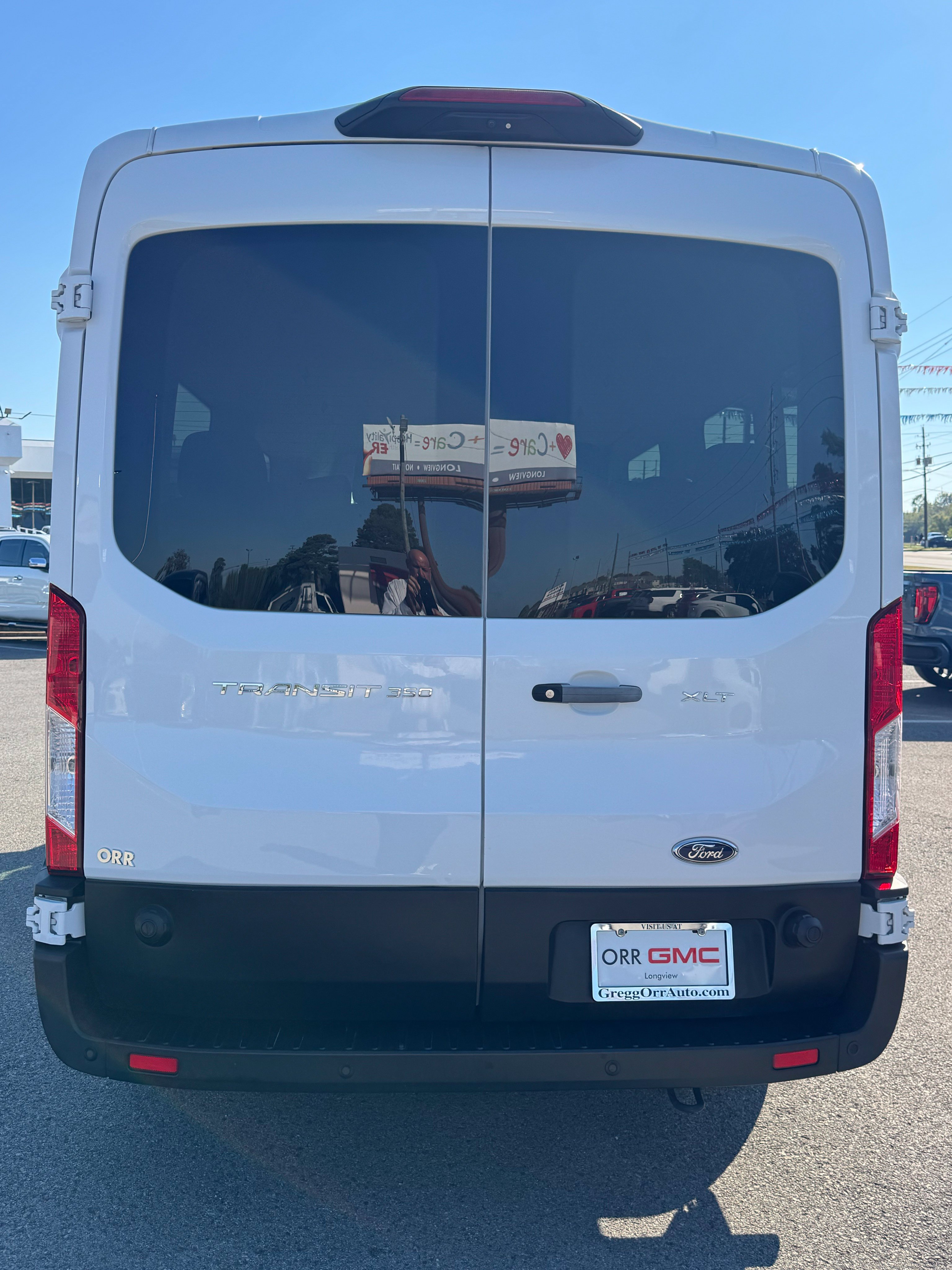 Used 2024 Ford Transit 350 XLT RWD image 3