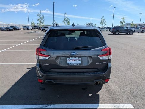 Used 2021 Subaru Forester Limited w/ Popular Package #3 image 5