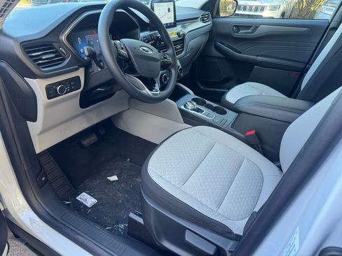 New 2026 Ford Escape Active w/ Cold Weather Package image 9