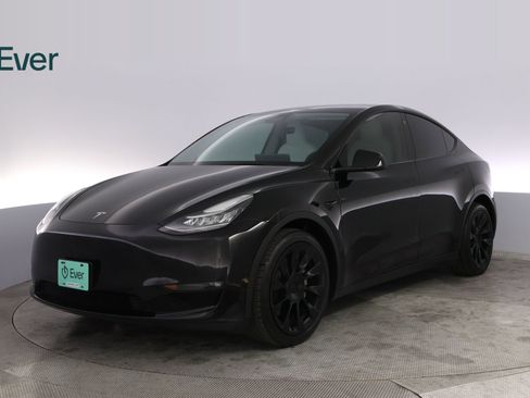Used 2021 Tesla Model Y Long Range AWD/4WD image 2