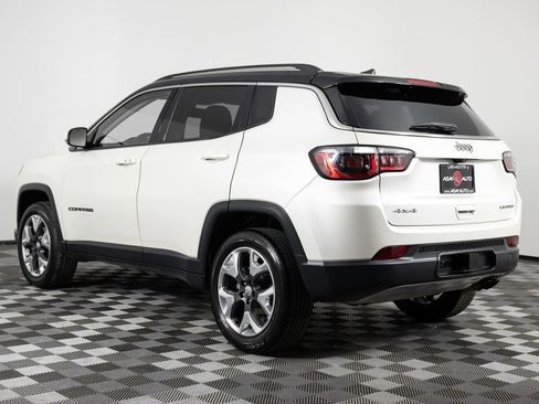 Used 2018 Jeep Compass Limited AWD/4WD image 4