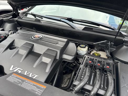 Used 2016 Cadillac SRX Luxury w/ Driver Awareness Package image 17