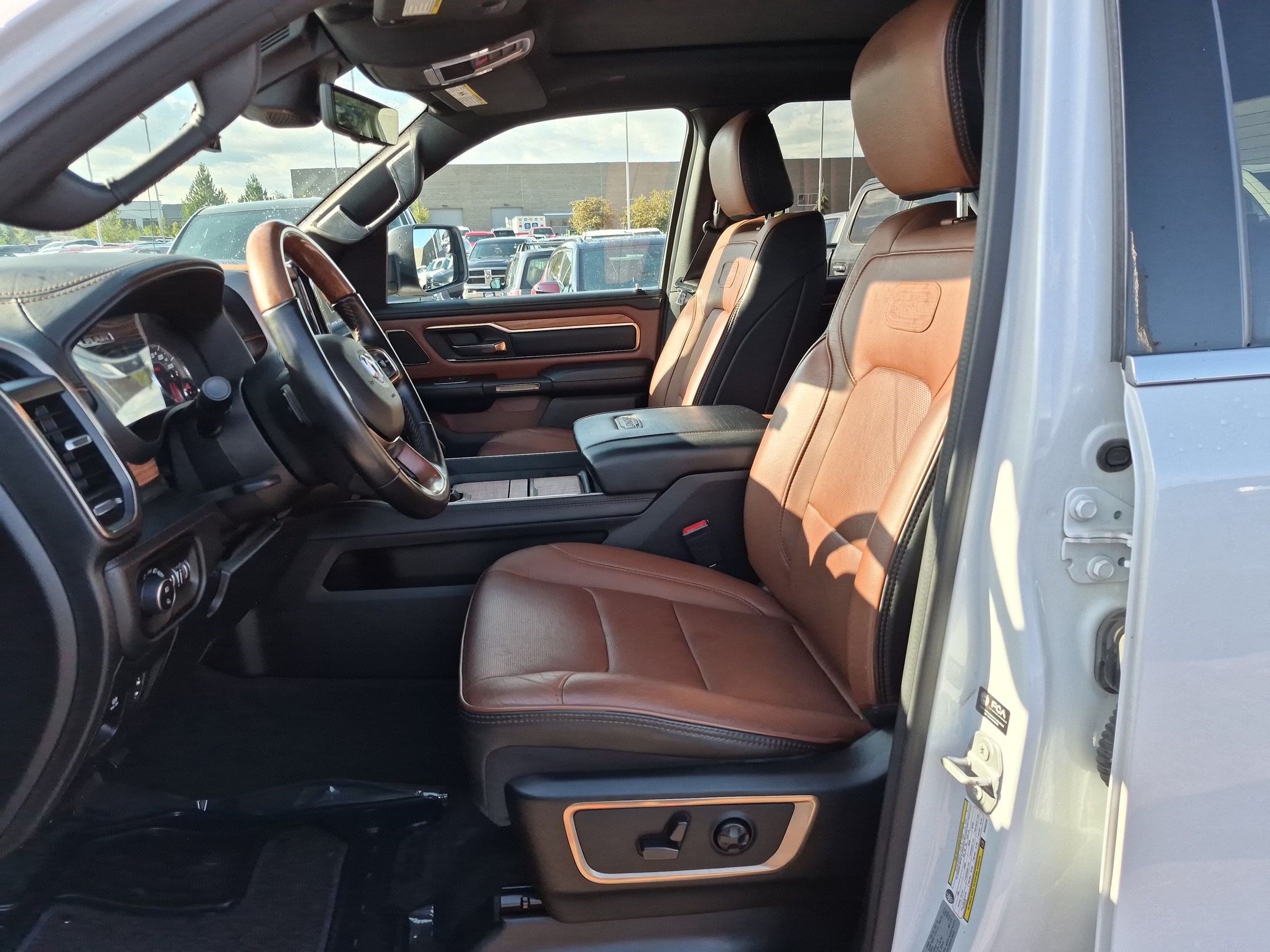 Used 2021 RAM 1500 Limited AWD/4WD image 15