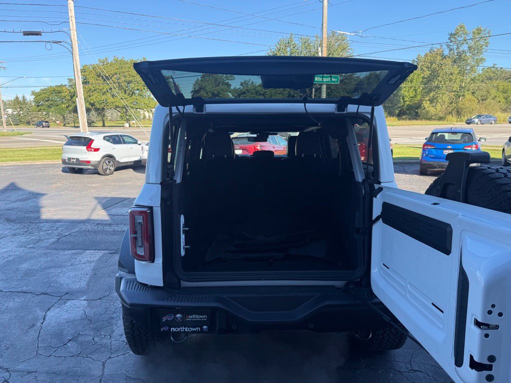 Used 2025 Ford Bronco Badlands AWD/4WD image 8
