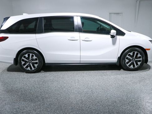 Used 2025 Honda Odyssey EX-L image 6
