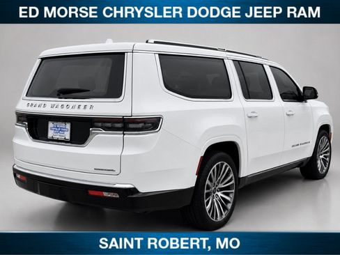 Used 2023 Jeep Grand Wagoneer L Series III AWD/4WD image 6