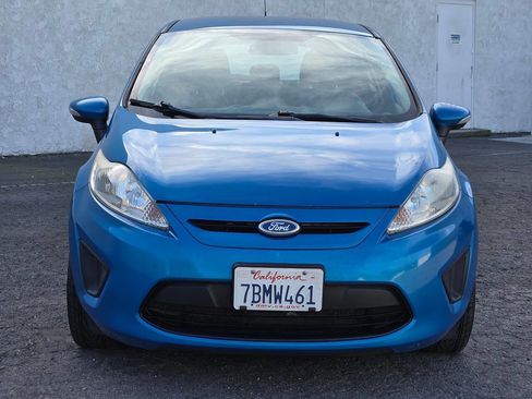Used 2013 Ford Fiesta SE image 7