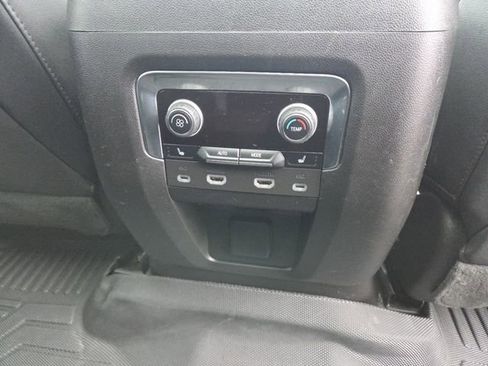 Used 2023 Chevrolet Tahoe Premier w/ Premium Package image 17