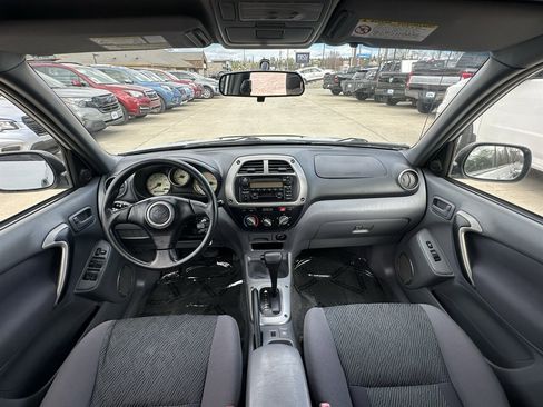 Used 2001 Toyota RAV4 2WD image 25