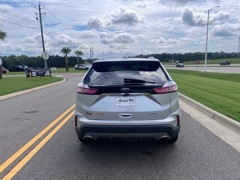 Used 2019 Ford Edge SEL FWD image 5