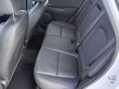 Used 2022 Hyundai Kona Limited FWD image 35