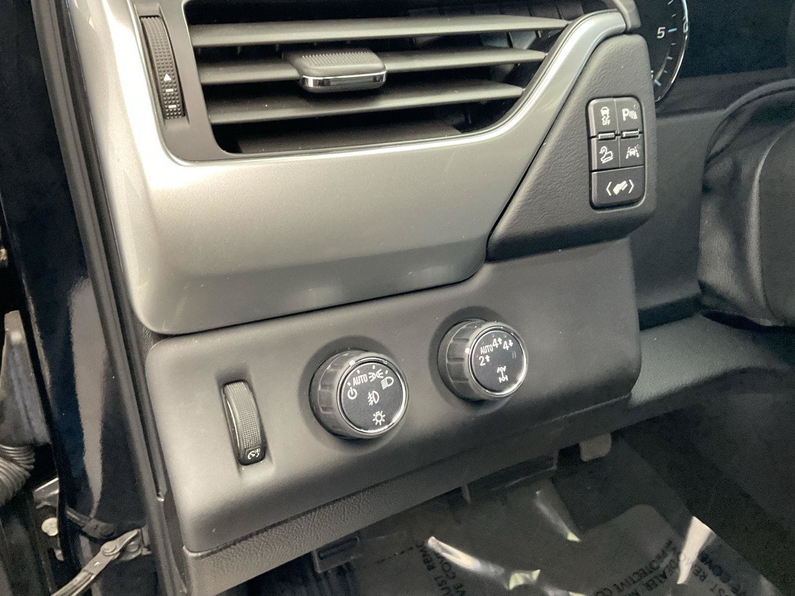 Used 2017 Chevrolet Tahoe LT AWD/4WD image 26