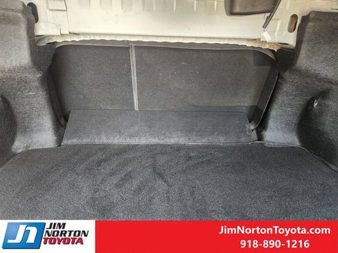 Used 2019 Toyota Camry XLE FWD image 32