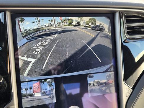 Used 2019 Tesla Model S 100D image 22