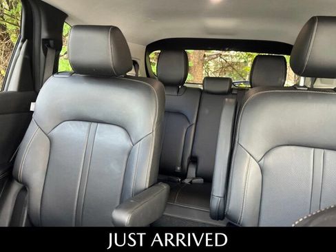 Used 2024 MAZDA CX-90 3.3 Turbo w/ Preferred Plus AWD/4WD image 3