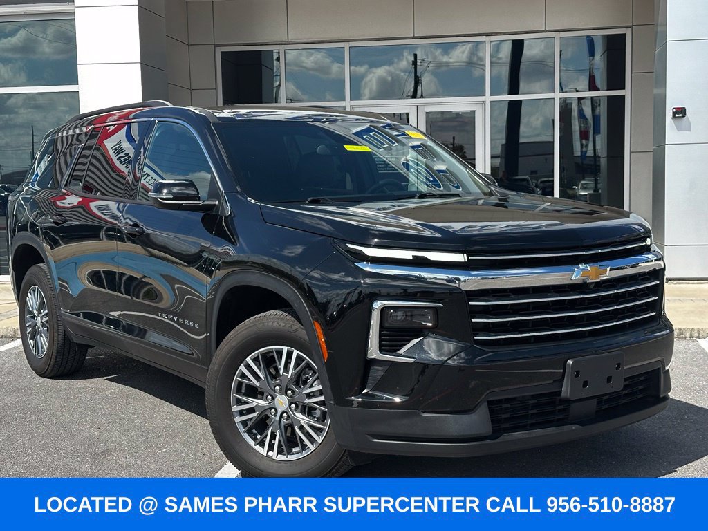 Used 2026 Chevrolet Traverse LT AWD/4WD image 3