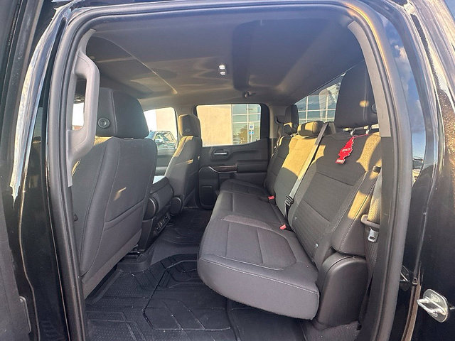 Used 2020 Chevrolet Silverado 1500 RST w/ RST Value Package AWD/4WD image 19