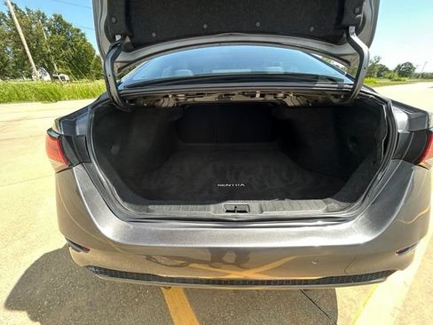 Used 2023 Nissan Sentra S FWD image 19