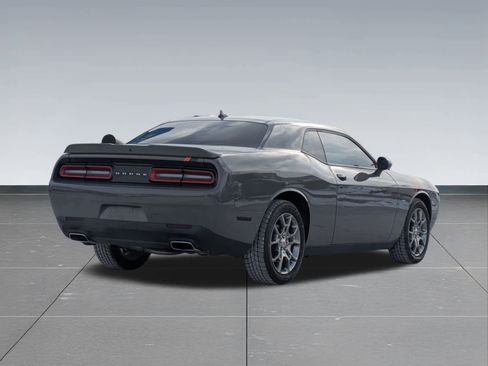 Used 2017 Dodge Challenger GT w/ Driver Convenience Group image 6