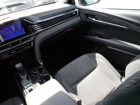 Certified 2025 Toyota Camry LE image 11