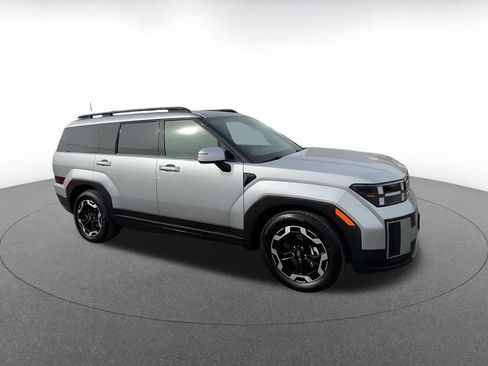 Used 2025 Hyundai Santa Fe SEL AWD/4WD image 2