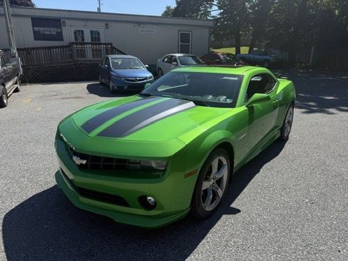 Used 2010 Chevrolet Camaro LT w/ LPO, Ground Effects Package RWD image 2