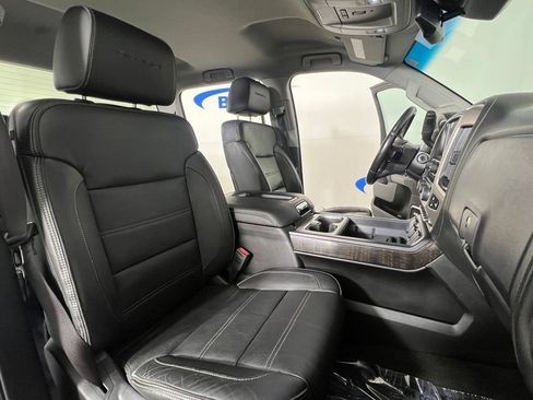Used 2015 GMC Sierra 2500 Denali w/ Duramax Plus Package AWD/4WD image 12