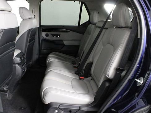 Used 2024 Honda Pilot EX-L image 11