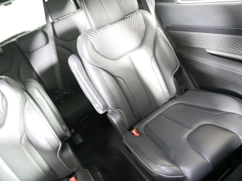 Used 2025 Hyundai Palisade Calligraphy image 14
