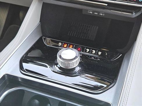 New 2026 Jeep Grand Wagoneer 2WD w/ Premium Group I image 13