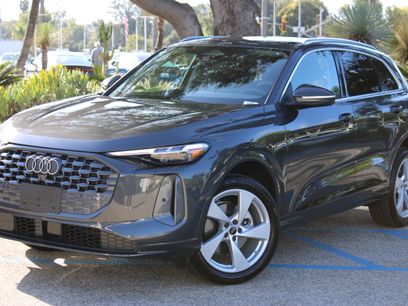 New 2025 Audi Q5 Premium Plus