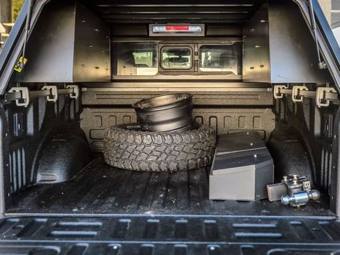 Used 2020 Ford F150 Lariat w/ Equipment Group 502A Luxury image 11