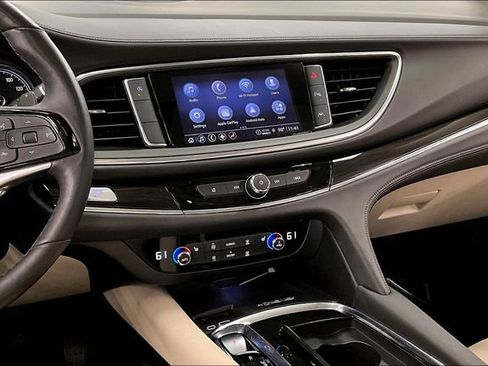Used 2023 Buick Enclave Essence w/ Experience Buick Package FWD image 7