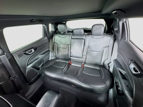 Used 2022 Jeep Compass High Altitude AWD/4WD image 13