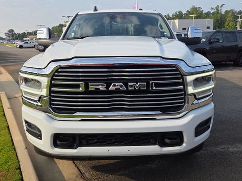 Used 2024 RAM 2500 Laramie w/ Safety Group AWD/4WD image 2