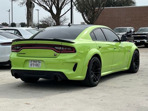 Used 2023 Dodge Charger Scat Pack image 4