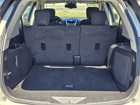 Used 2015 Chevrolet Equinox LS FWD image 10