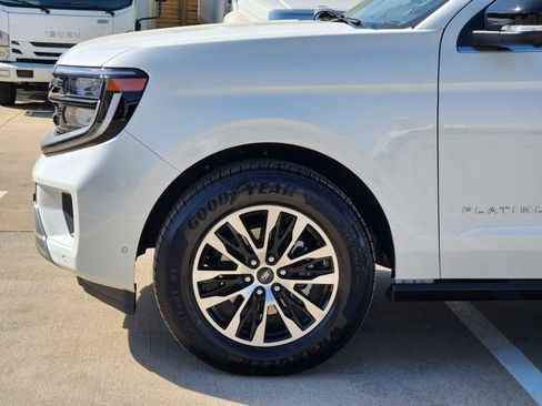 Used 2025 Ford Expedition Max Platinum image 15