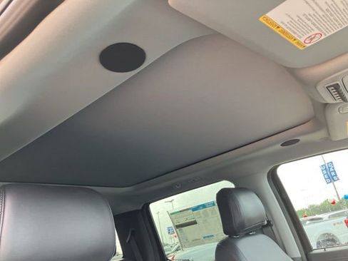 New 2025 Ford F250 Lariat w/ Lariat Ultimate Package image 15